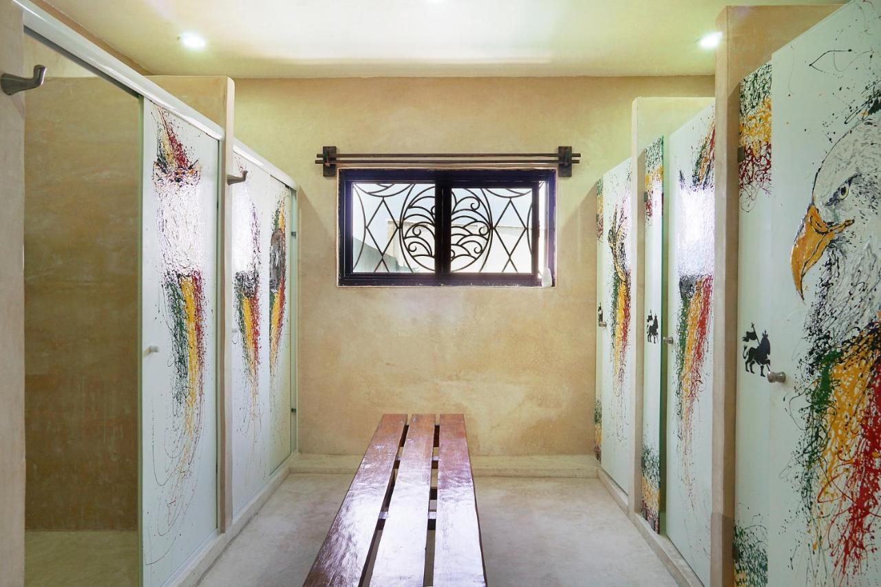 Red Panda Hostal Playa del Carmen Exterior photo