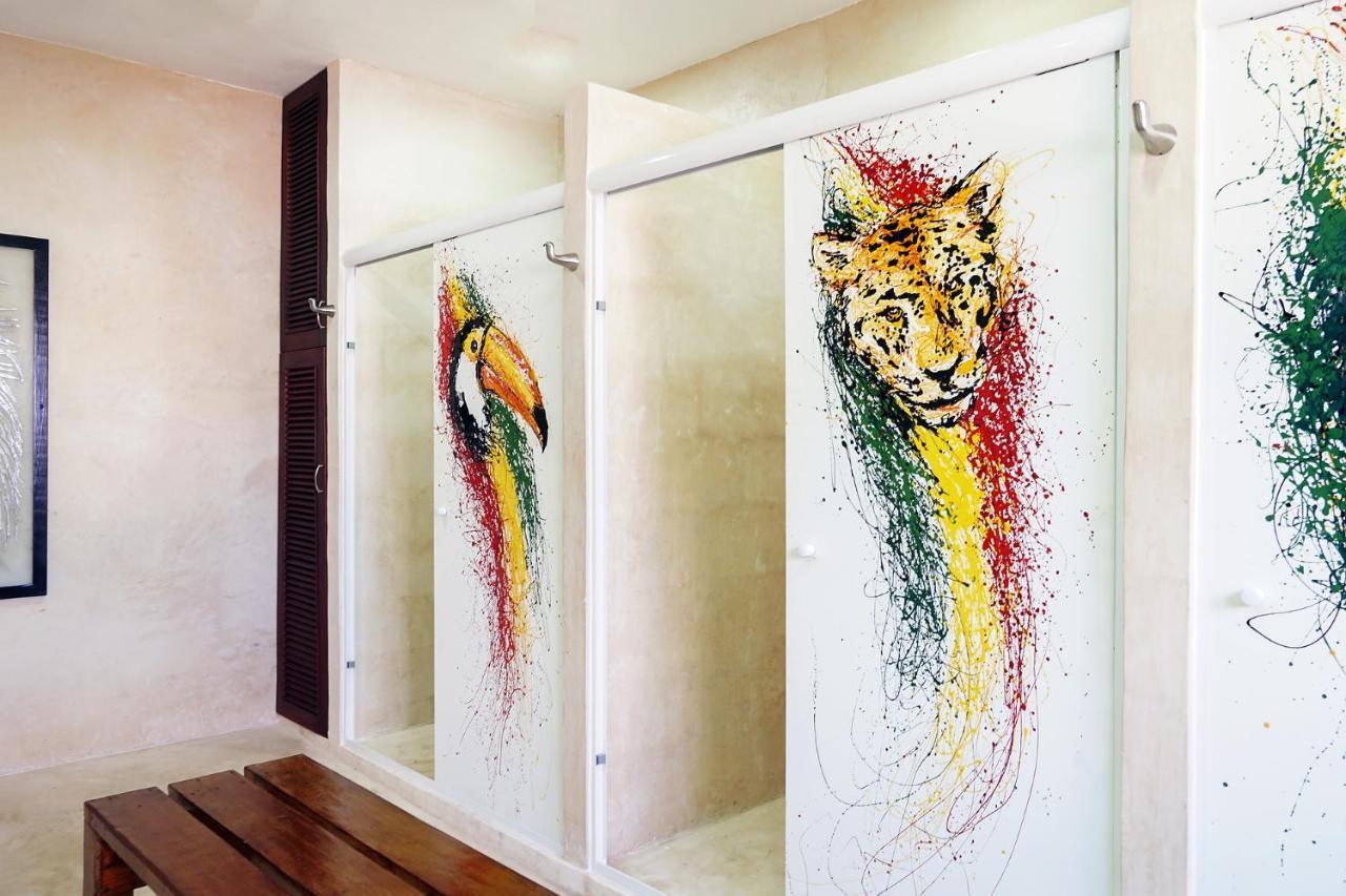 Red Panda Hostal Playa del Carmen Exterior photo
